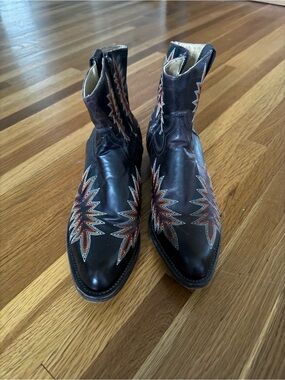 Stetson Brown Leather Western Ankle Boots with Multicolor Starburst Stitching